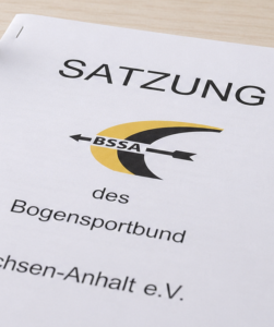Foto vom Deckblatt einer Vereinssatzung